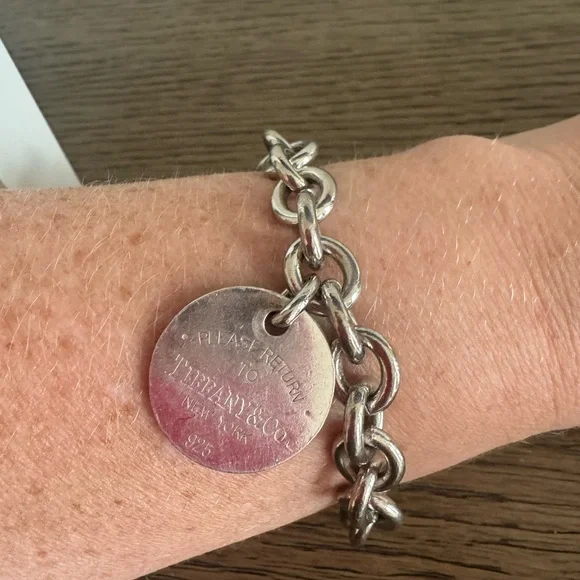 Tiffany & Co. Silver Chain Return To Tiffany Round Bracelet - Picture 3 of 7